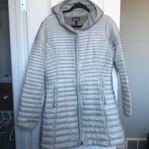 Sz Large Light Weight Patagonia Packable Jacket